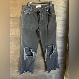 We The Free/Free People cropped distressed black jeans size 29